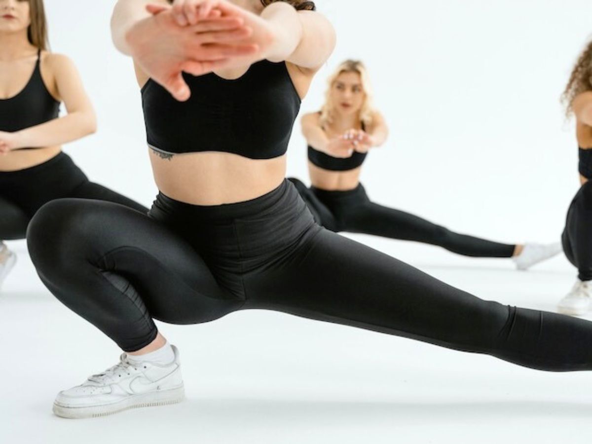 Girl stretching fitness lunge